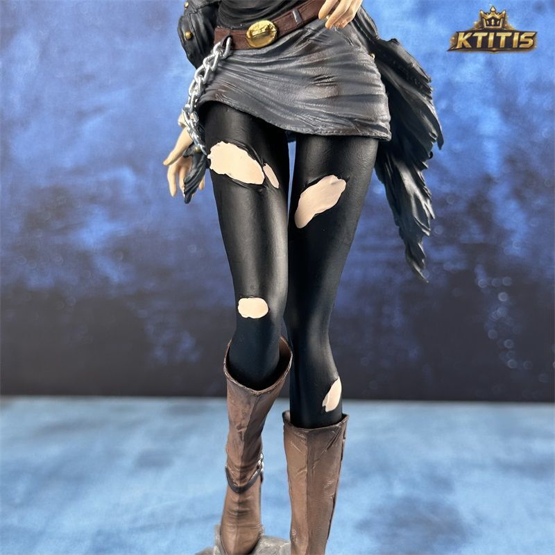 Dragon Ball Android 18 Figure
