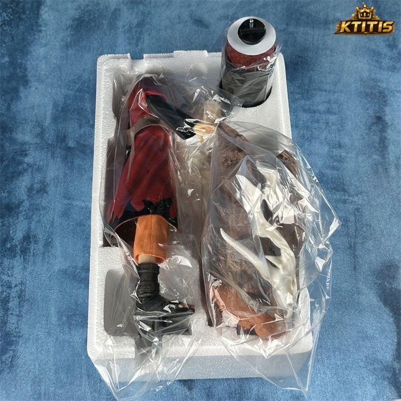 Naruto Sage Mode Figure with Gamabunta
