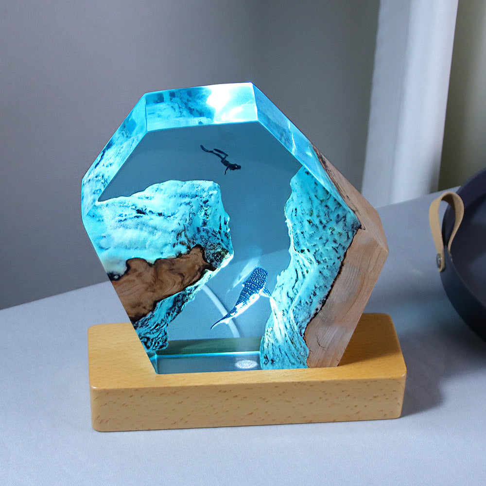 Ocean Whale Cave Lamp