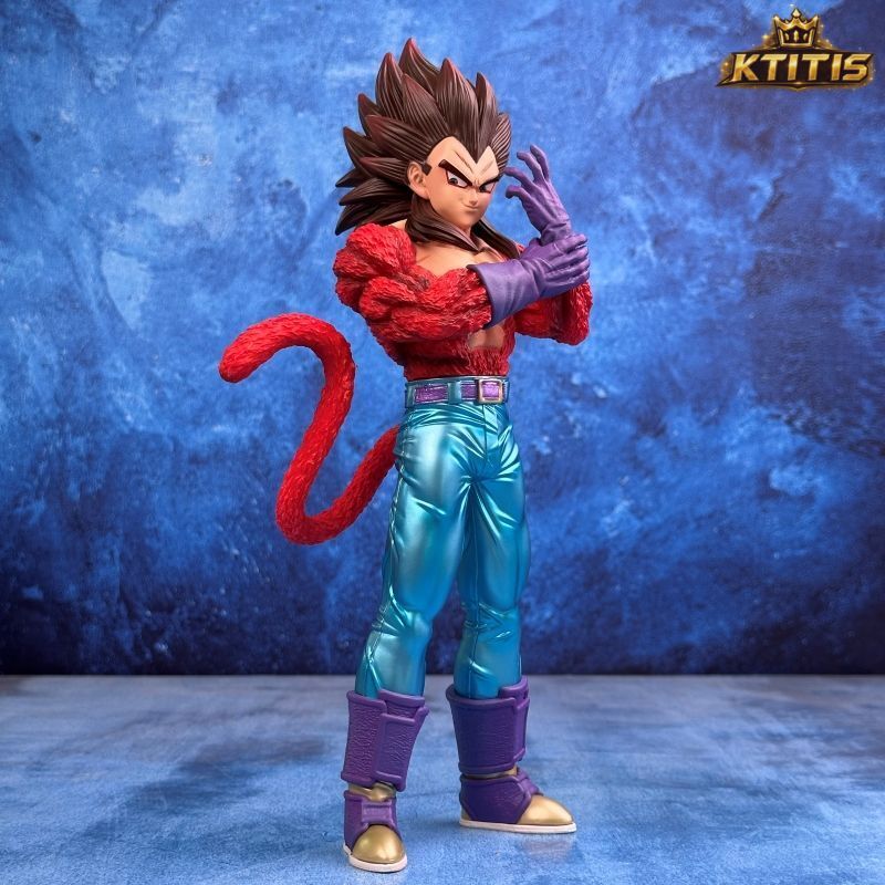 Dragon Ball GT Vegeta SSJ4 Figure