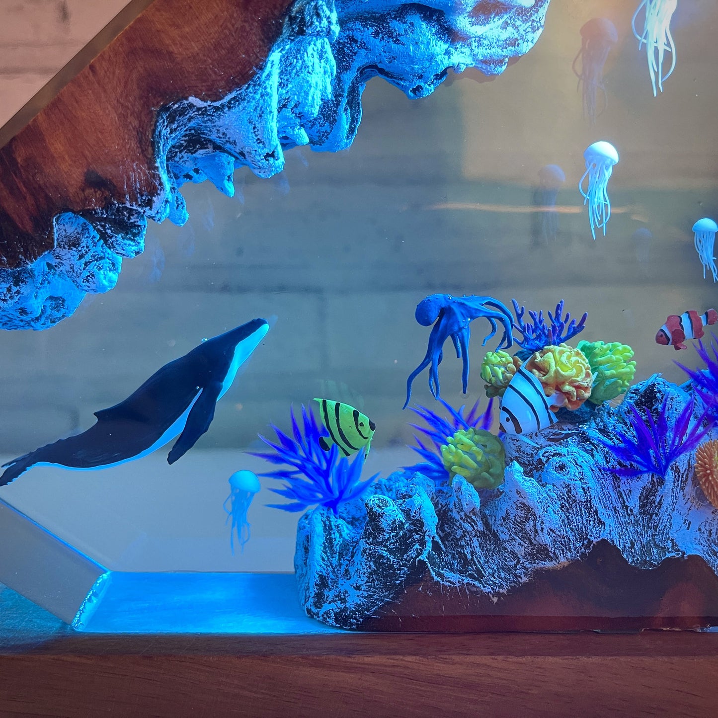Whale & Jellyfish Resin Lamp