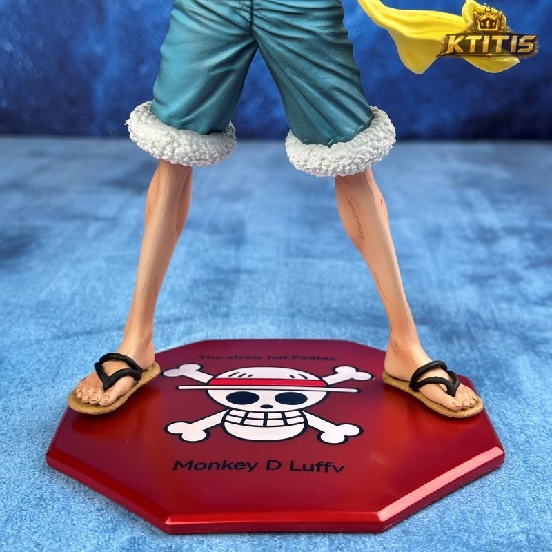 One Piece Monkey D. Luffy Figure – Future King Of The Pirates Statue