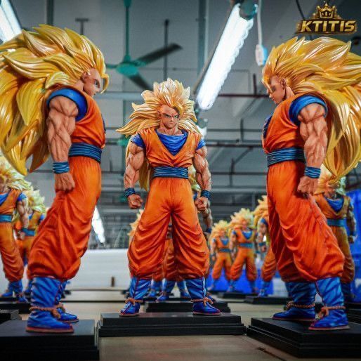 Dragon Ball Super Saiyan 3 Goku Figure